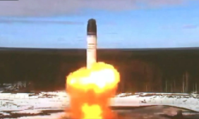 多角度直击俄洲际弹道导弹发射,究竟是什么情况?