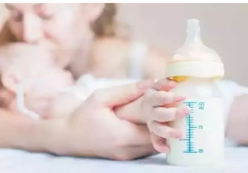 为啥宝宝1岁后必须戒奶瓶?宝宝1岁后还用奶瓶的3个风险你清楚吗?