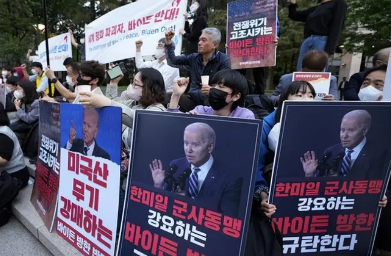拜登保镖打人后紧急回国,韩民众:韩媒暴露“连吱声都不敢的屈辱”