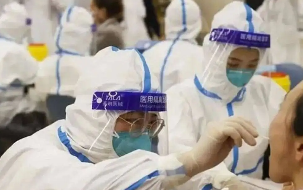 上海卫健委:上海昨日新增本土病例48+290.上海新增死亡1例