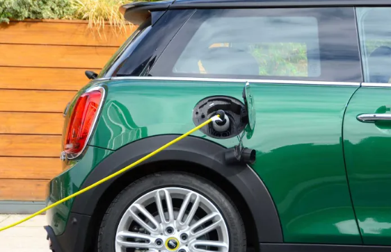英国正式结束电动车补贴政策 将把资金集中在电动汽车转型问题上