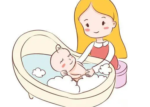 儿童洗澡适宜的温度是多少?(夏天宝宝大概多久洗一次?)