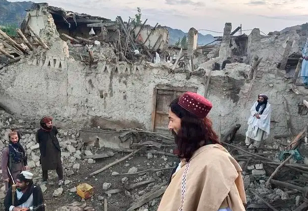 阿富汗20年来最致命地震至少造成1000人死亡，救灾面临多种困难