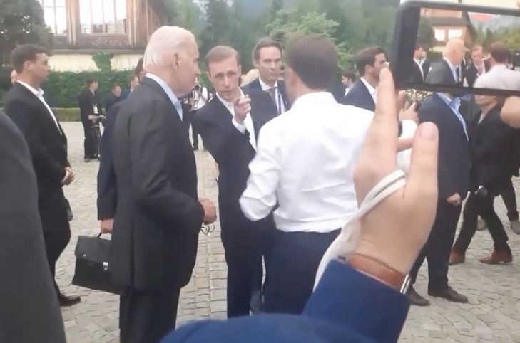 马克龙拜登G7交谈被沙利文打断：当心镜头！他们聊了些什么？