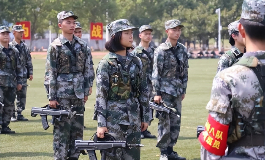 云南女孩高考693分 放弃了北京大学选择了国防科技大学