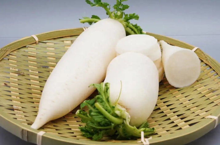 白萝卜解药性是中药还是西药(吃什么药后不能吃白萝卜) 白萝卜解药性是中药还是西药(吃什么药后不能吃白萝卜)