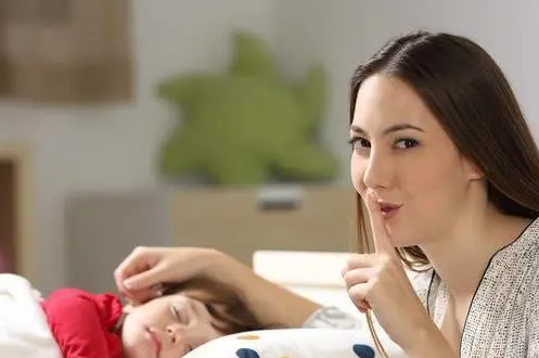 宝宝奶睡需要戒掉吗?(奶睡的好处和坏处有哪些) 宝宝奶睡需要戒掉吗?(奶睡的好处和坏处有哪些)