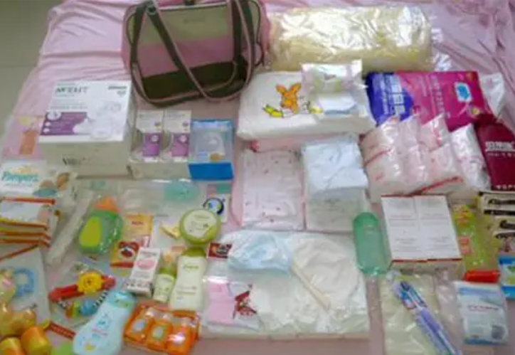 初生宝宝用品清单(如何齐全的准备婴儿用品?)