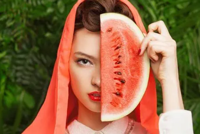 用什么水果做面膜补水效果较好？这8种水果自制面膜你要试试