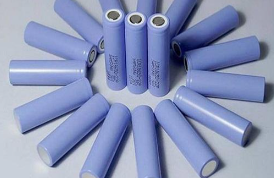 磷酸猛铁锂电池量产提速 被认为是磷酸铁锂电池的替代品有更多优势