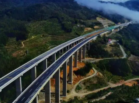 国家公路网将建成,县级行政中心30分钟上国家高速公路