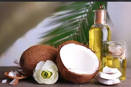 椰宝椰子油成分有哪些(椰宝椰子油的用法2022)