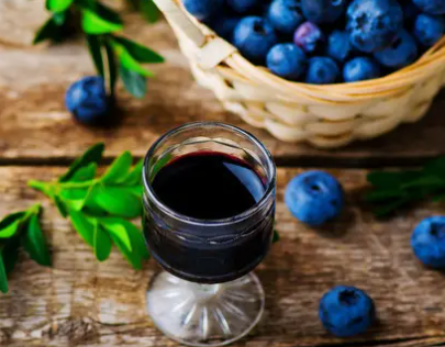 蓝莓酒的功效与作用,蓝莓酒的六大功效