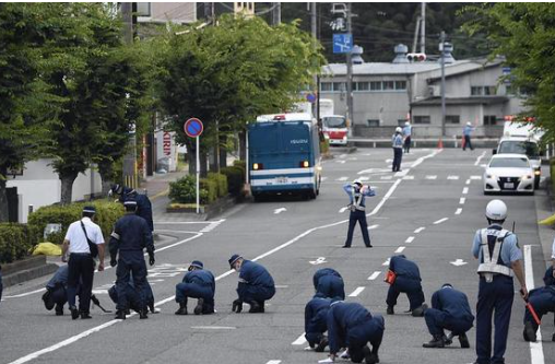 日本警方公布安倍遇刺安保详情 警备出纰漏日本警方公布安倍遇刺安保详情