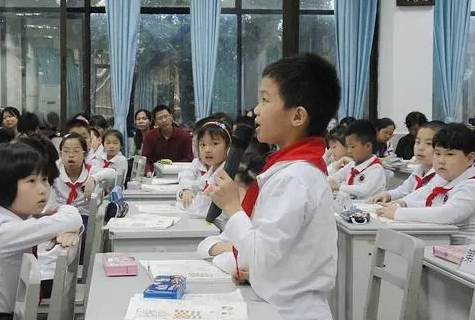新课标条件下如何判断一堂课的优劣？用4个策略加以判断