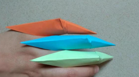 儿童玩具折纸手指套（儿童玩具折纸之好玩的手指套怎么做）