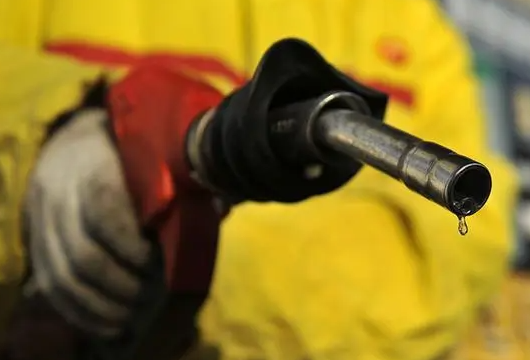 油价调整迎来了一波反弹行情，跌幅向300元/吨靠近