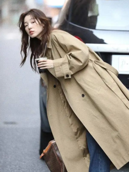 沪上女生穿搭风格是什么样的(沪式精致慵懒穿搭推荐2025)