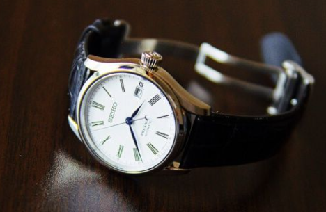 30岁男人戴什么手表更稳重(30岁成熟男人的手表品牌)
