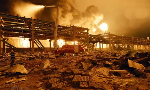 泸县一工厂起火致5人受伤起火原因是什么？