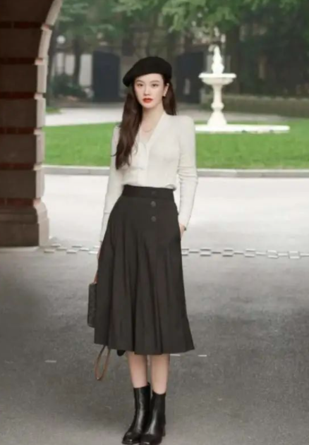 怎么看自己适合长靴还是短靴?(秋季长靴短靴搭配技巧女)