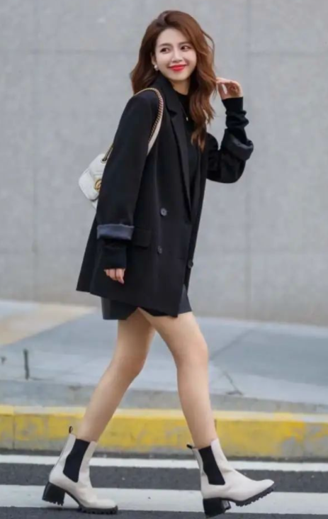 怎么看自己适合长靴还是短靴?(秋季长靴短靴搭配技巧女)