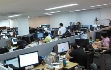 95后女生从设计院辞职做保安，薪资不低于设计师
