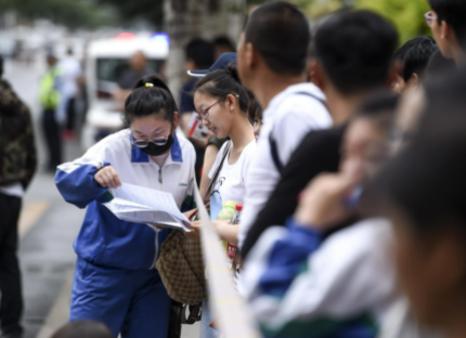 应届生和往届生有差距么？是否会无缘理想大学呢？