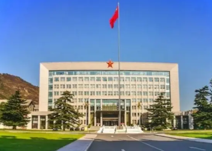 国防大学出来是什么军衔,国防能享受什么待遇