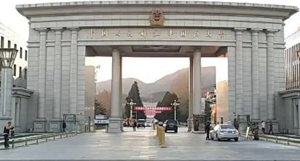 国防大学出来是什么军衔,国防能享受什么待遇