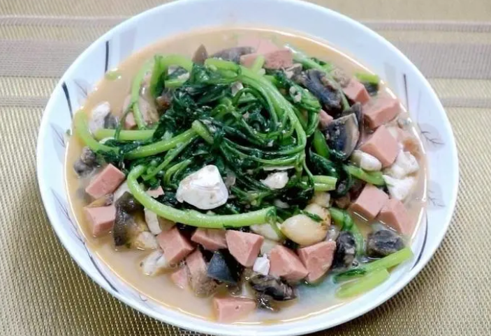 哺乳期产妇可以吃茼蒿菜吗(哺乳期产妇吃茼蒿菜回奶吗)