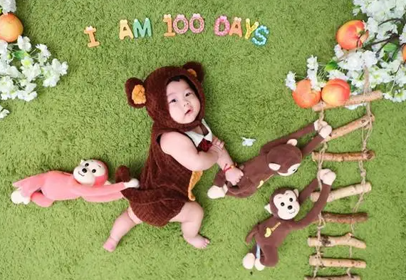 婴儿拍百日照有讲究吗(婴儿拍百日照有什么讲究) 婴儿拍百日照有讲究吗(婴儿拍百日照有什么讲究)