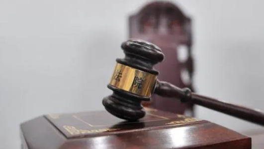 男子12万卖游戏账户后找回获刑3年半(恶意找回为盗窃罪)