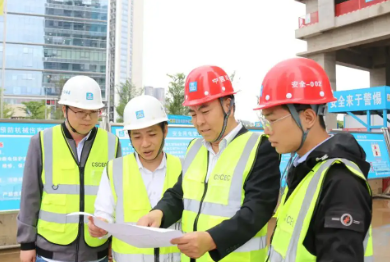 项目总工与项目经理哪个好,项目总工和项目经理有什么不同