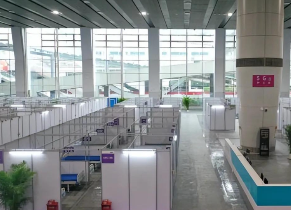 广州新增超2000例 实拍方舱启用(广州疫情最新情况)