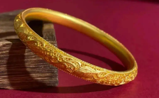 鉴别黄金用火烧还是用牙膏(黄金首饰成色的鉴别方法)