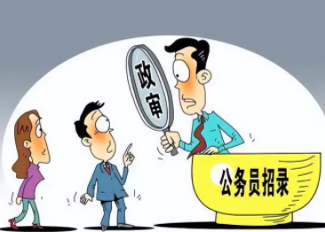2023年公务员共计招生3.71万人，其中67.4%职位招录应届毕业生