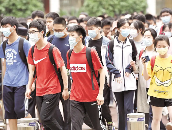 距离2023年高考不足200天，家长应该如何帮助孩子有效备战高考？