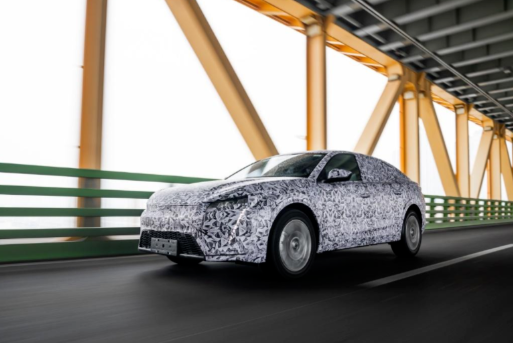 东风标致408X最新车照如何(东风标致408X或将2023年上市)