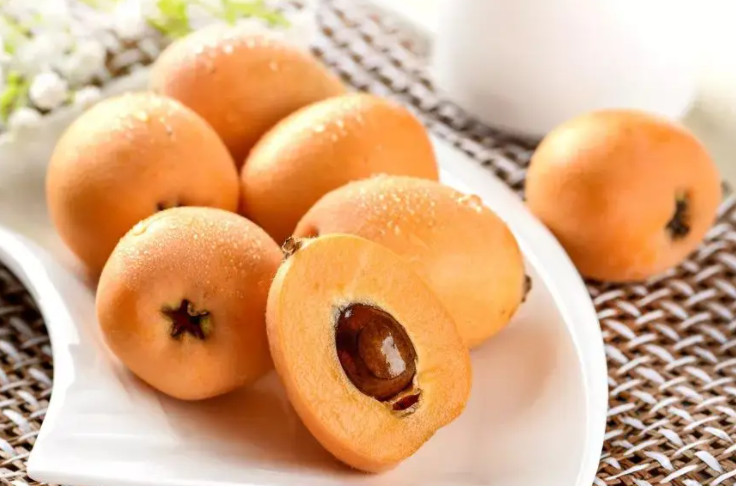 孕早期可以吃枇杷吗(孕早期吃枇杷对胎儿有啥好处) 孕早期可以吃枇杷吗(孕早期吃枇杷对胎儿有啥好处)