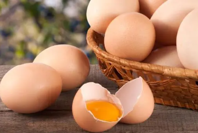 宝宝感染新冠后可以吃鸡蛋吗(宝宝感染新冠后可以喝牛奶吗)