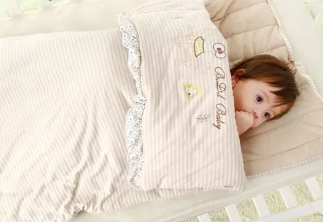 冬夜要为新生儿配置睡袋吗(秋冬刚出生宝宝的睡袋怎么选2024) 冬夜要为新生儿配置睡袋吗(秋冬刚出生宝宝的睡袋怎么选2024)