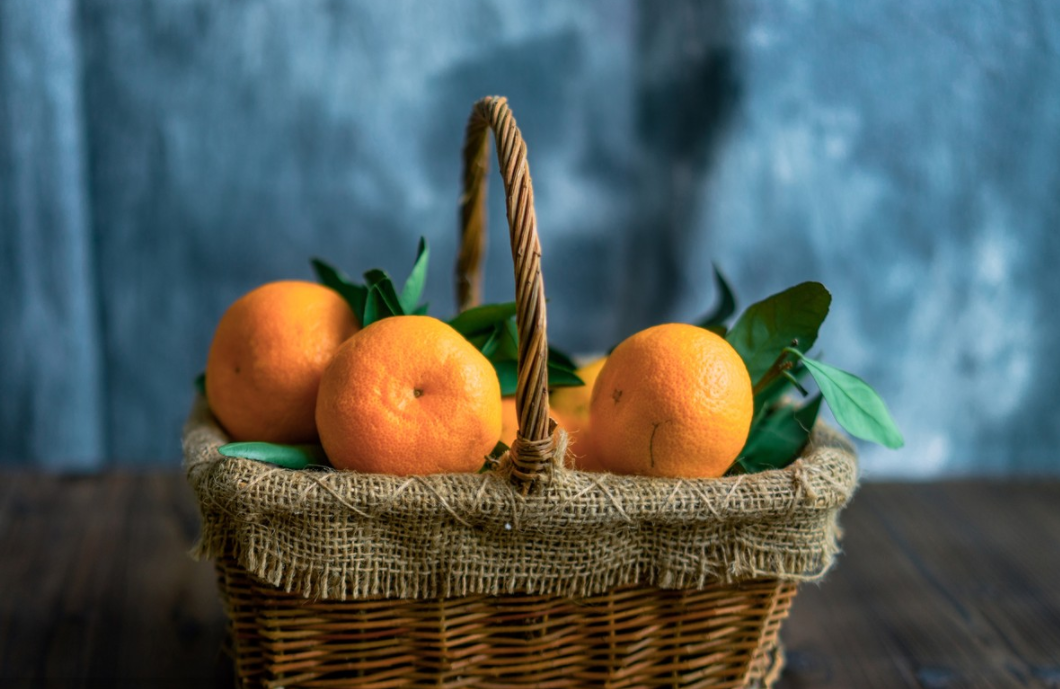 冬季为什么要多吃柑橘水果(冬季吃柑橘水果的好处) 冬季为什么要多吃柑橘水果(冬季吃柑橘水果的好处)