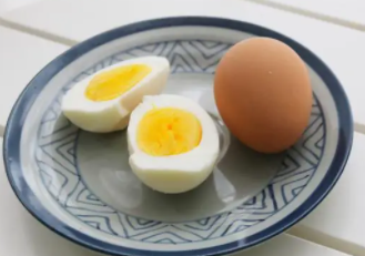 天天吃鸡蛋胆固醇会高吗（鸡蛋怎么吃好）