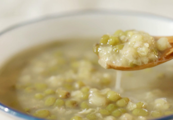 小孩发烧能吃鸡蛋吗？小孩发烧吃什么最好？