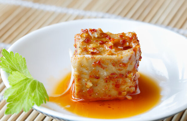 腐乳是营养佳品还是致癌食物（常吃腐乳对身体有何影响）