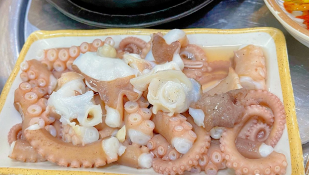 涮火锅误食蓝环章鱼是咋回事?冬天涮火锅误食蓝环章鱼如何急救? 涮火锅误食蓝环章鱼是咋回事?冬天涮火锅误食蓝环章鱼如何急救?