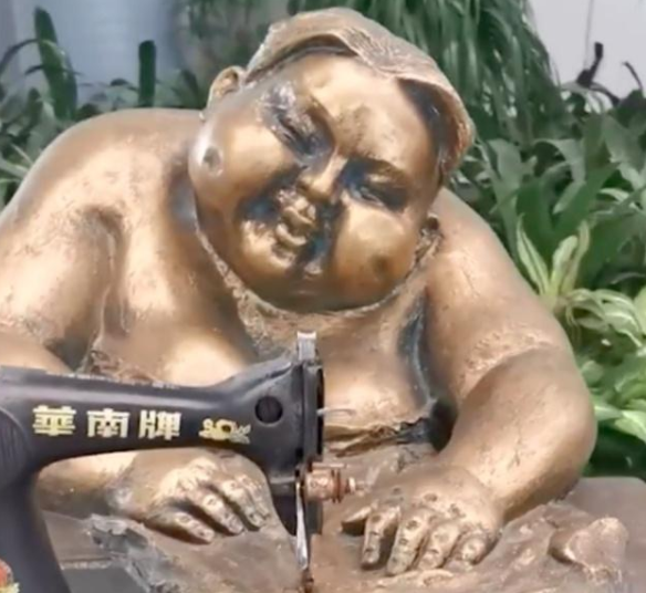 广州机场回应摆放肥胖女人雕塑(机场雕塑被指有损女性形象)