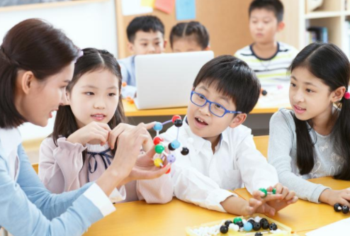 中小学将重启“5+2”模式，23年春季开学将落实