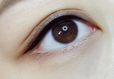 如何让美瞳线保持时间更久?美瞳线纹了后多久能消肿?